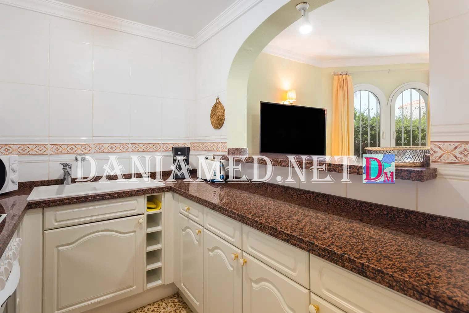 2 bedroom Terraced Villa for sale in Denia with pool - € 255,000 (Ref: 9449313)