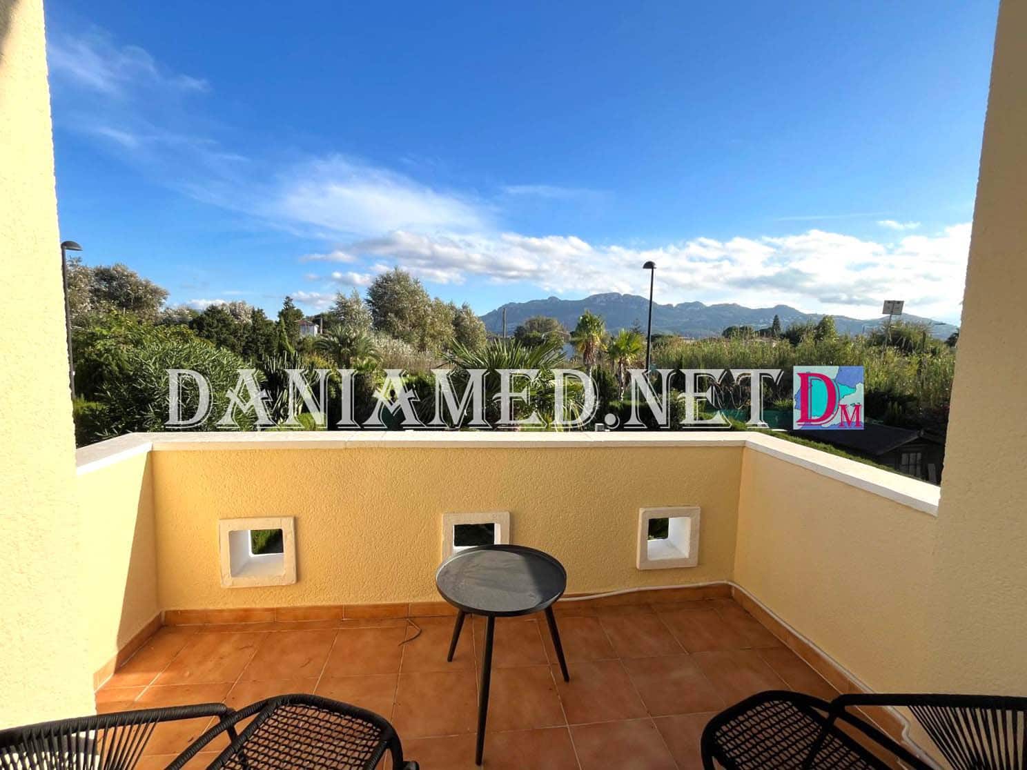 3 quarto Moradia em Banda para venda em Denia com piscina garagem - 299 000 € (Ref: 9449315)