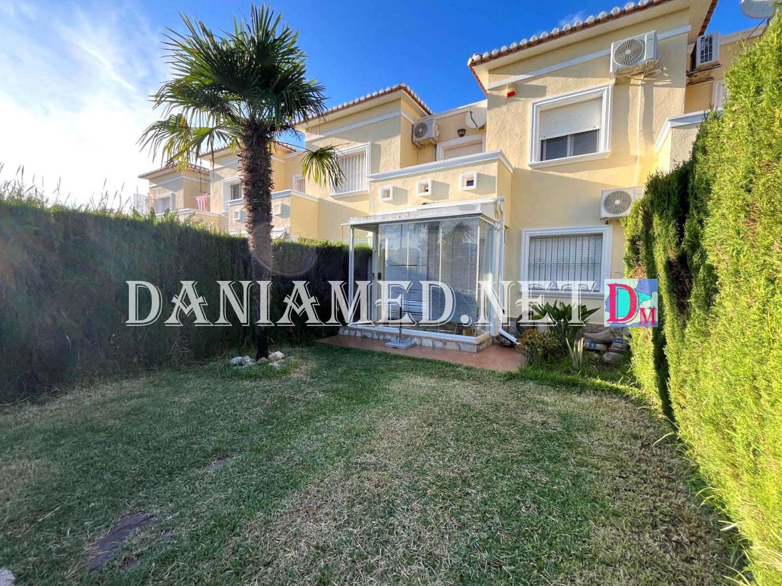 3 quarto Moradia em Banda para venda em Denia com piscina garagem - 299 000 € (Ref: 9449315)