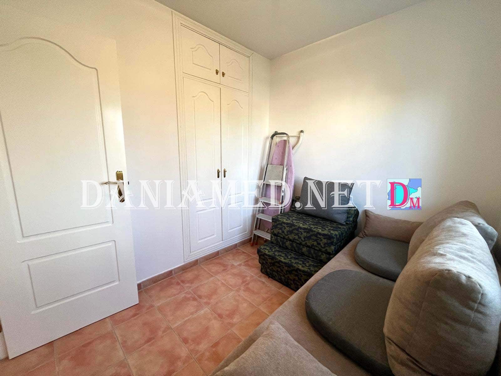 3 quarto Moradia em Banda para venda em Denia com piscina garagem - 299 000 € (Ref: 9449315)