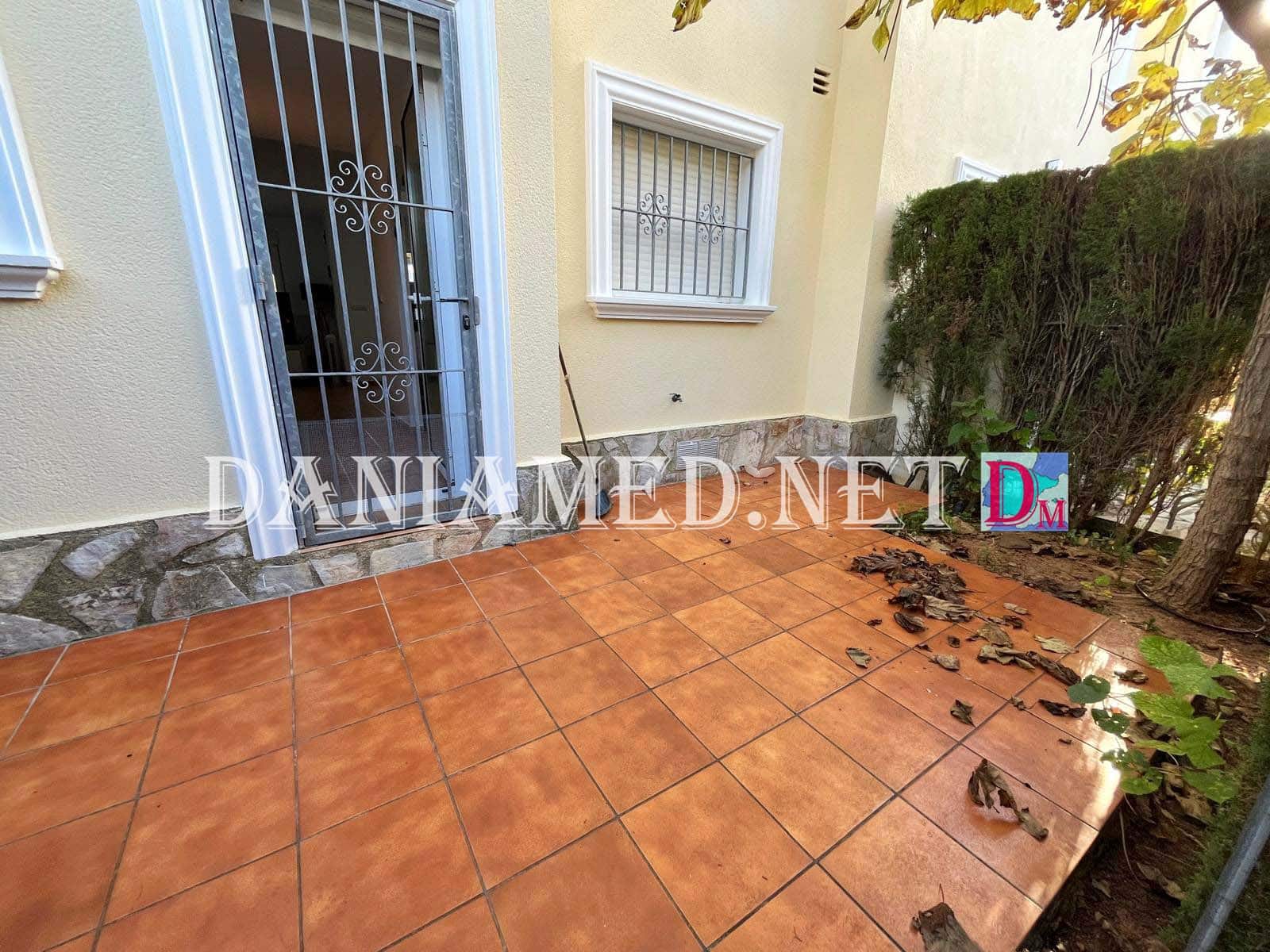 3 quarto Moradia em Banda para venda em Denia com piscina garagem - 299 000 € (Ref: 9449315)