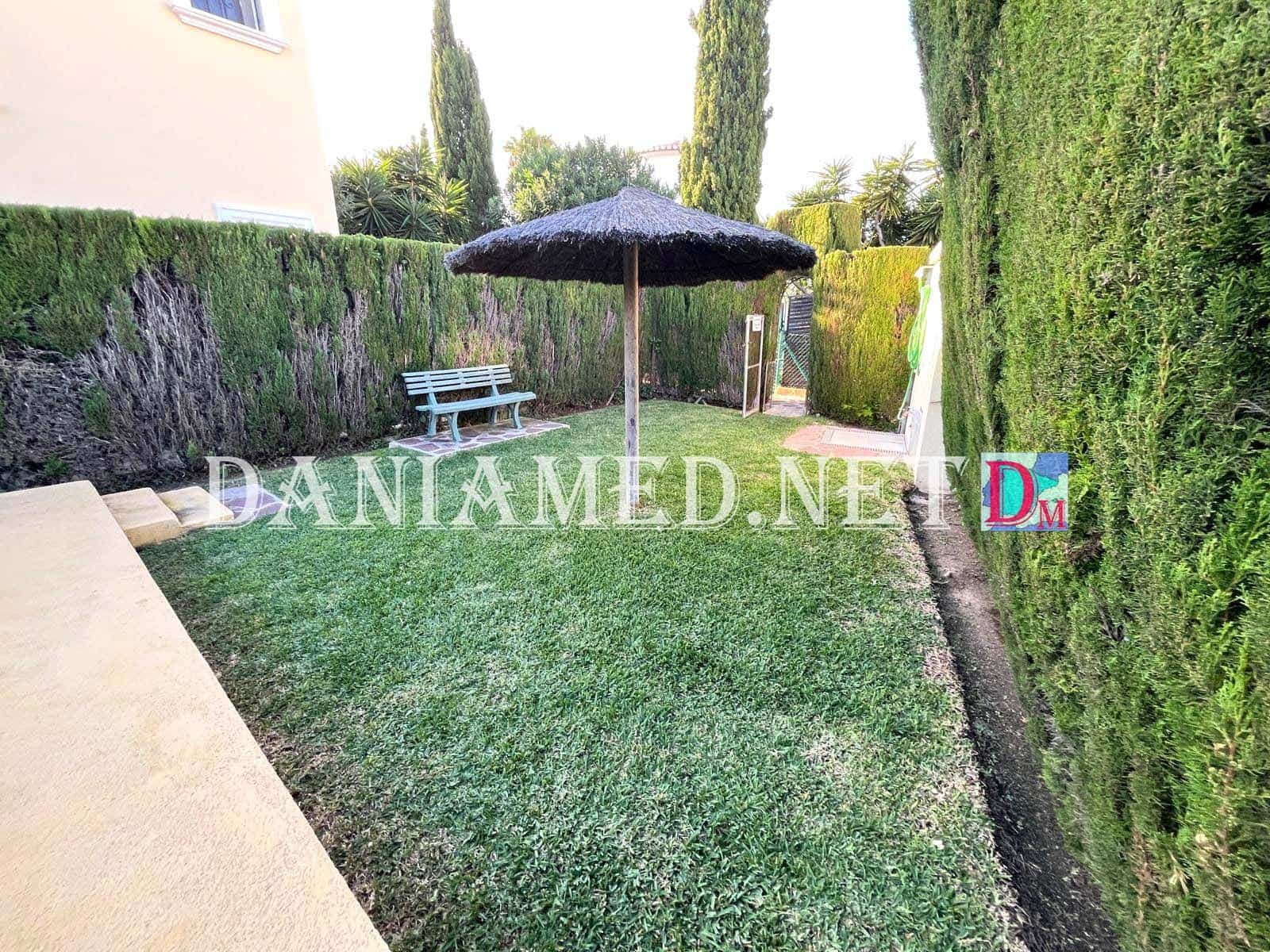 3 quarto Moradia em Banda para venda em Denia com piscina garagem - 299 000 € (Ref: 9449315)