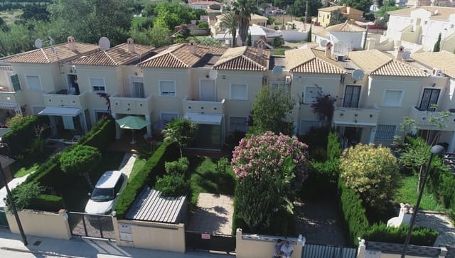 3 soveværelse Rækkehus til salg i Devessa - Monte Pego, Dénia med swimmingpool garage - € 299.000 (Ref: 9449315)