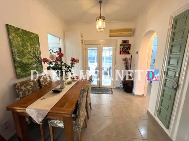 4 soverom Villa til salgs i Els Poblets med svømmebasseng garasje - € 465 000 (Ref: 9516040)