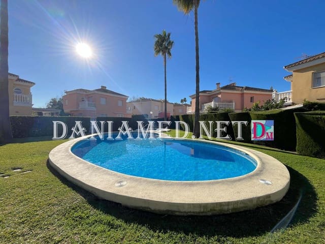 2 camera da letto Villa in vendita in Oliva Nova, Oliva con piscina garage - 365.000 € (Rif: 9516043)