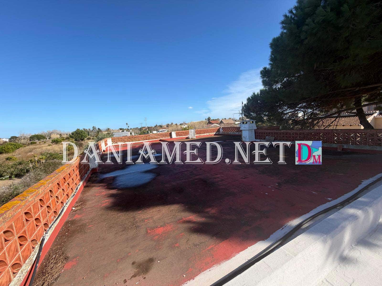 4 bedroom Finca/Country House for sale in Oliva Nova - € 249,000 (Ref: 9562598)