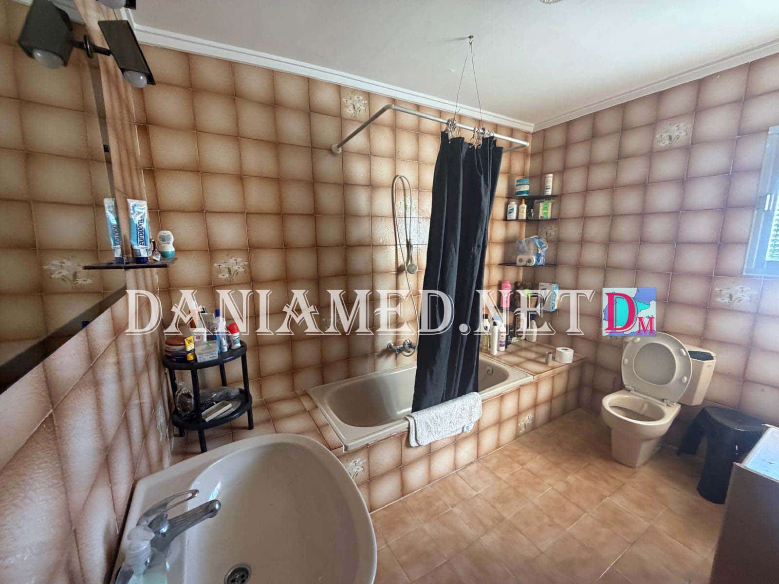 4 bedroom Finca/Country House for sale in Oliva Nova - € 249,000 (Ref: 9562598)