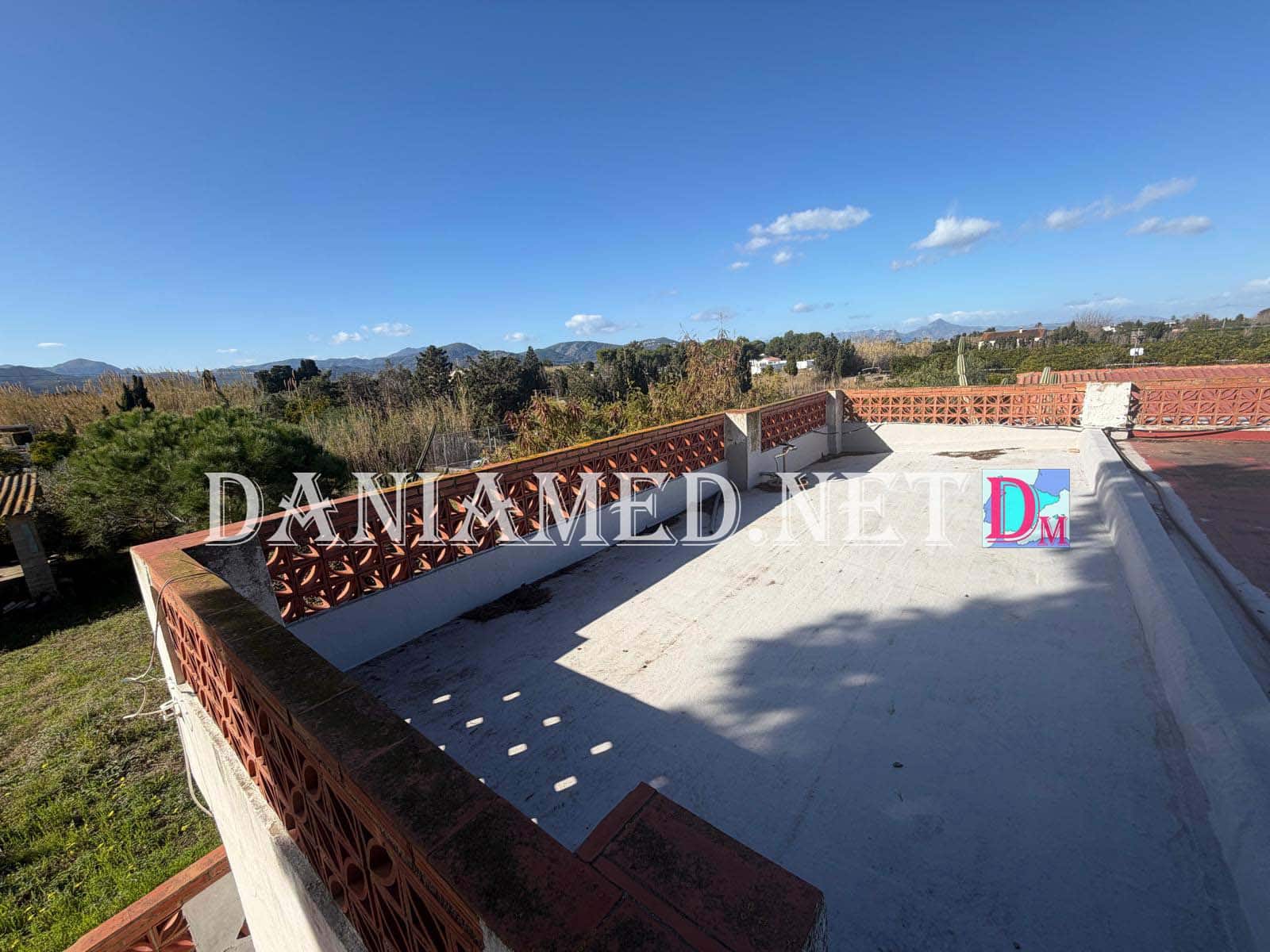 4 bedroom Finca/Country House for sale in Oliva Nova - € 249,000 (Ref: 9562598)