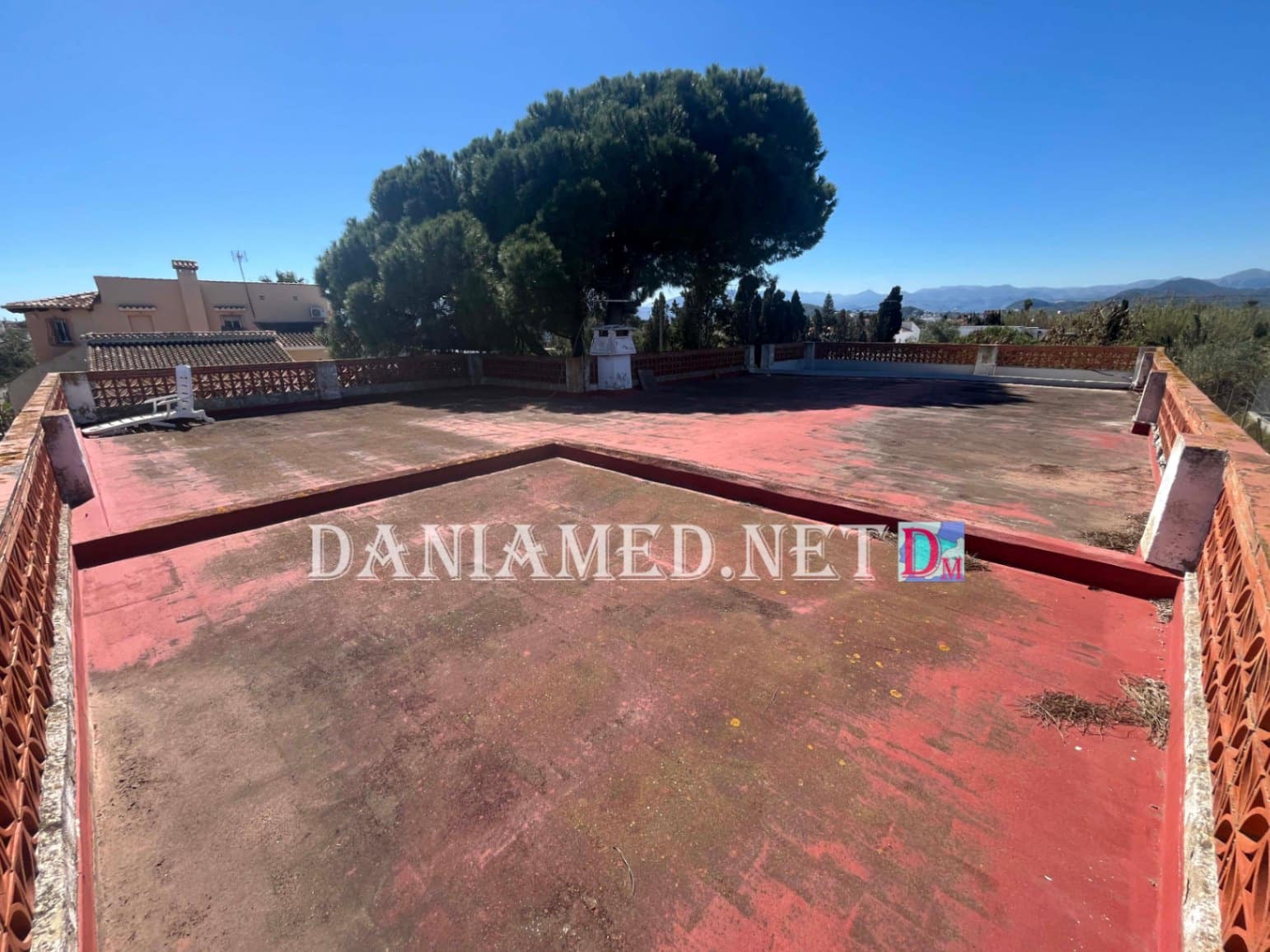 4 soveværelse Finca/Landehus til salg i Oliva med garage - € 249.000 (Ref: 9562598)