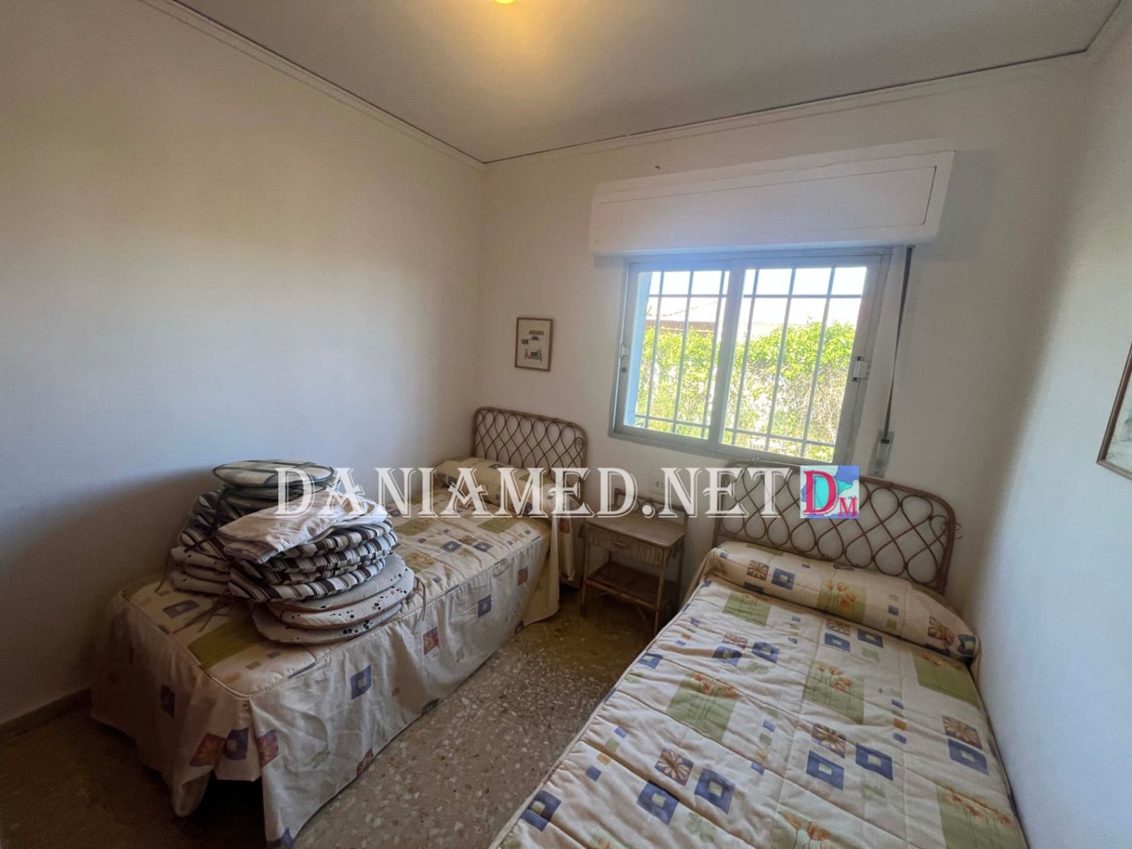 4 soveværelse Finca/Landehus til salg i Oliva med garage - € 249.000 (Ref: 9562598)