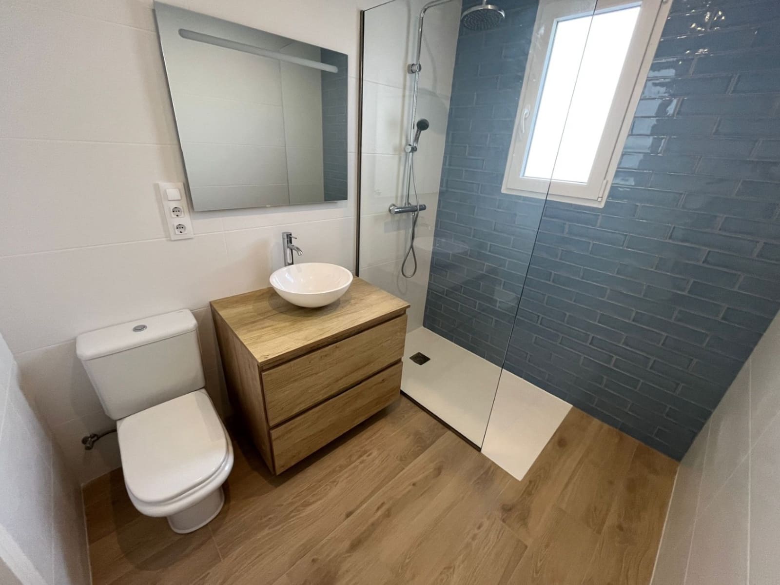 3 bedroom Villa for rent in Oliva with pool garage - € 1,250 (Ref: 9562601)