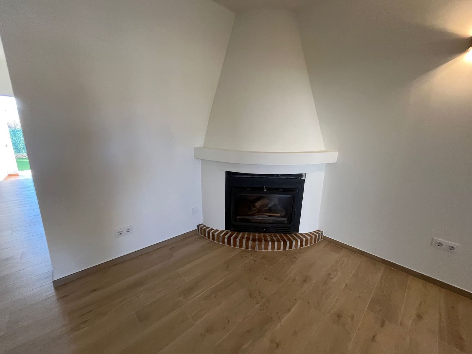 3 bedroom Villa for rent in Oliva with pool garage - € 1,250 (Ref: 9562601)