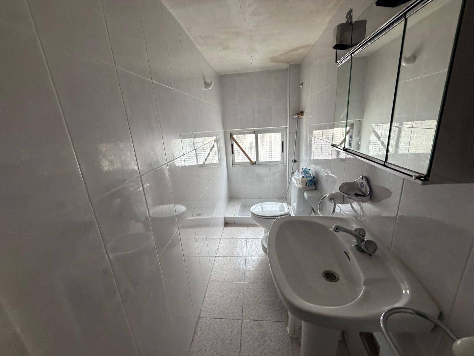 4 slaapkamer Huis te koop in Oliva - € 149.000 (Ref: 9571952)