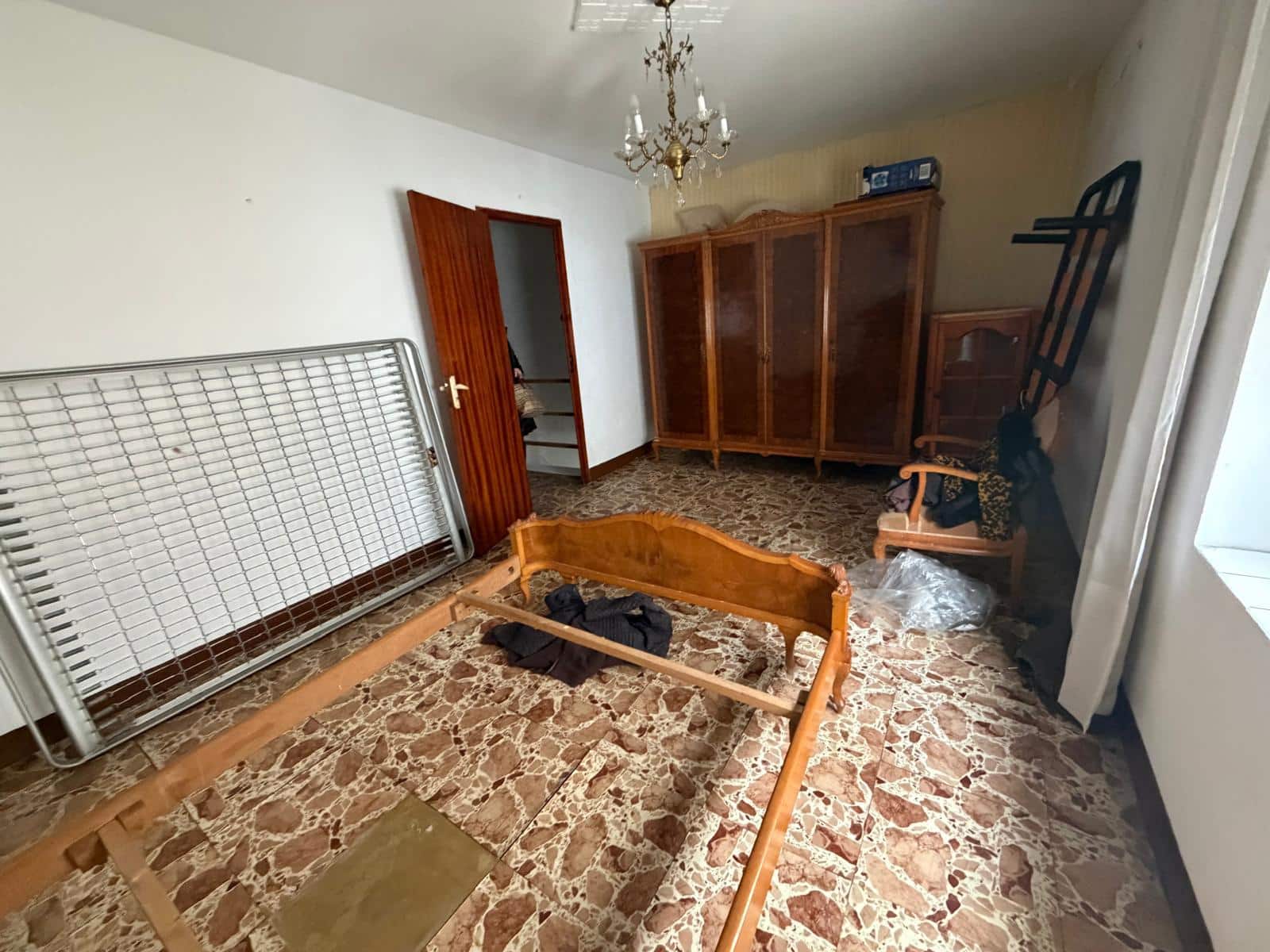 4 slaapkamer Huis te koop in Oliva - € 149.000 (Ref: 9571952)