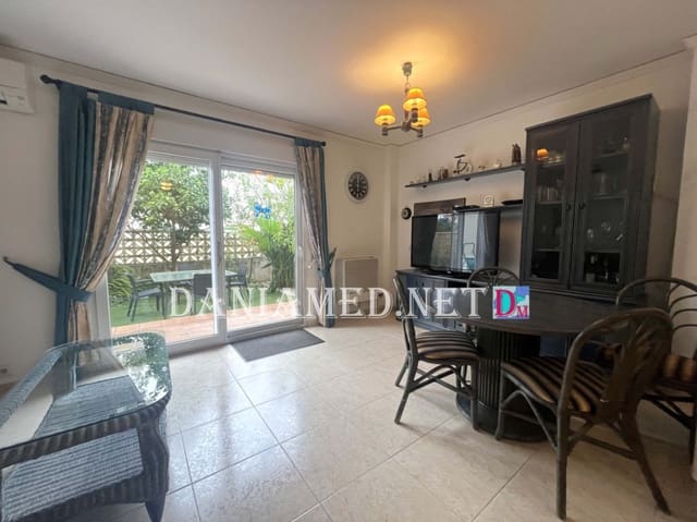 2 slaapkamer Rijtjeshuis te koop in Els Poblets met zwembad garage - € 255.000 (Ref: 9672301)