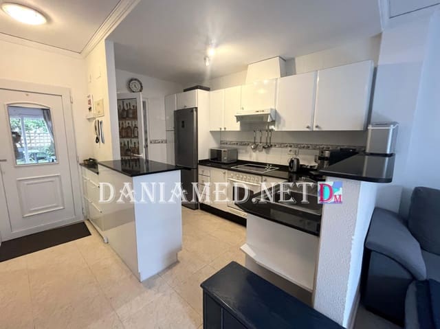 2 slaapkamer Rijtjeshuis te koop in Els Poblets met zwembad garage - € 255.000 (Ref: 9672301)