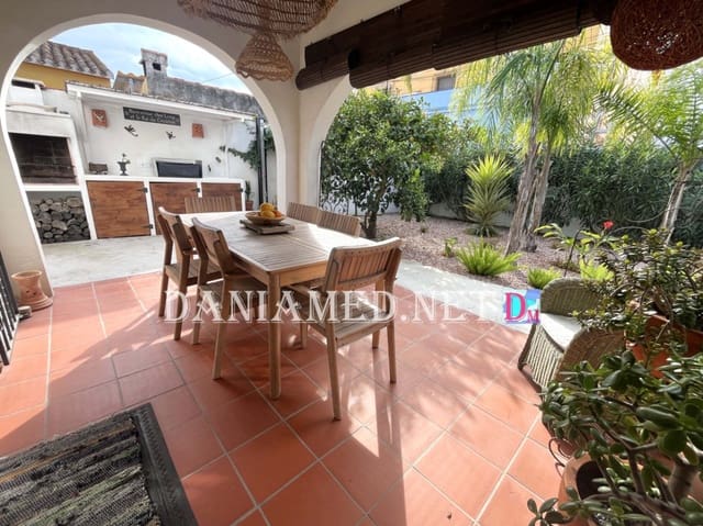 3 slaapkamer Villa te koop in Els Poblets met garage - € 390.000 (Ref: 9739261)