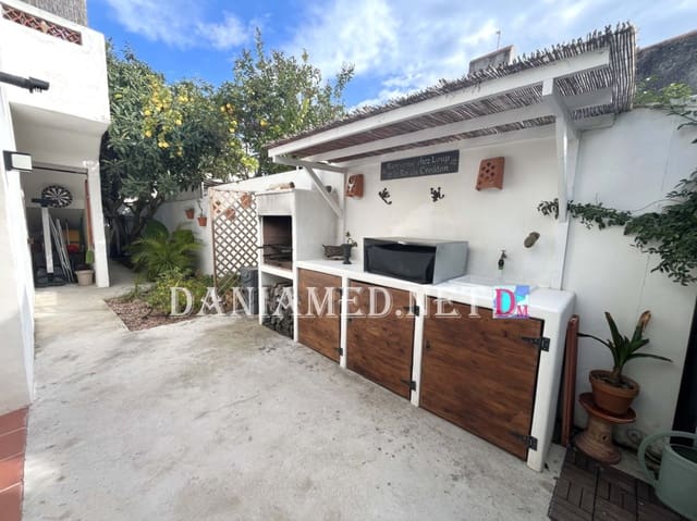 3 slaapkamer Villa te koop in Els Poblets met garage - € 390.000 (Ref: 9739261)