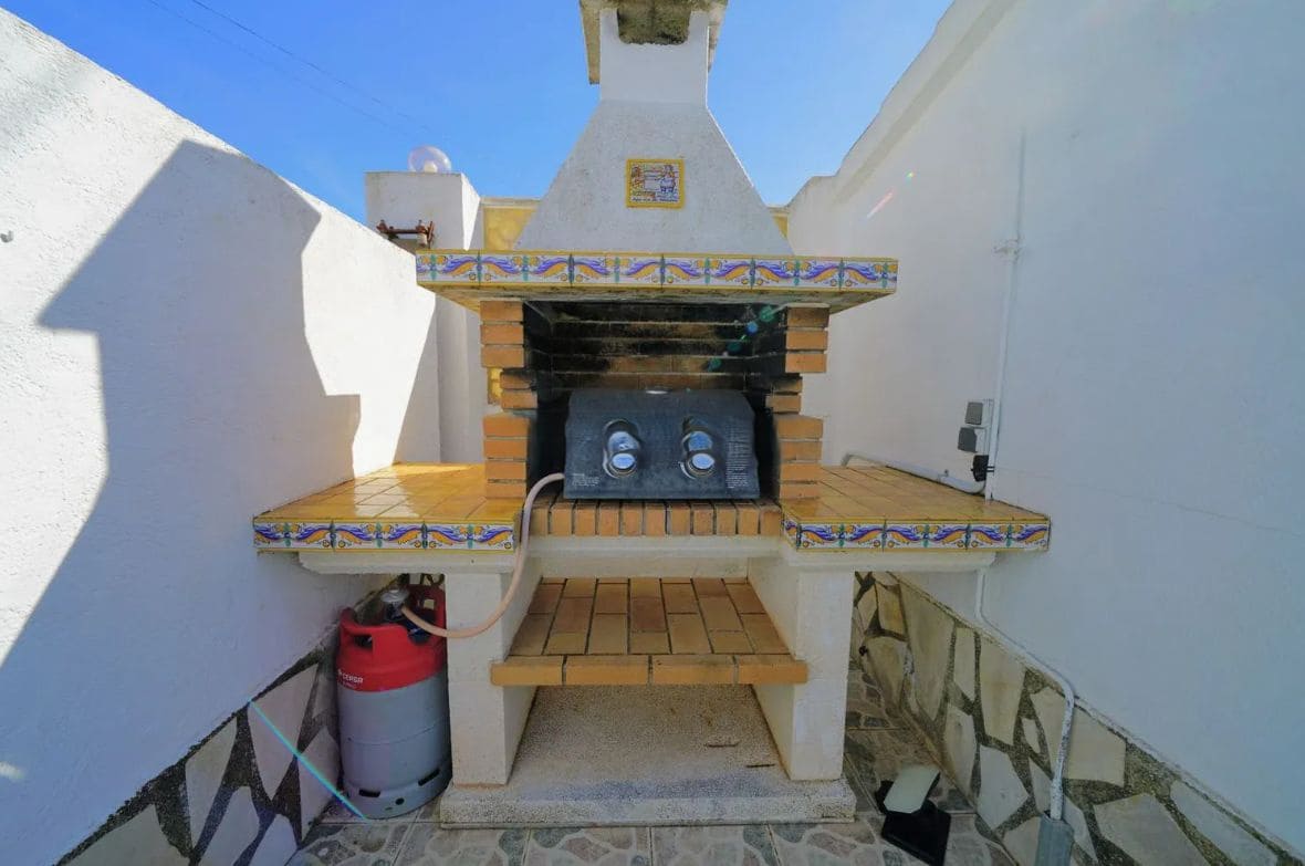 4 makuuhuone Huvila myytävänä paikassa Els Poblets mukana uima-altaan 
autotalli - 540 000 € (Ref: 9739262)