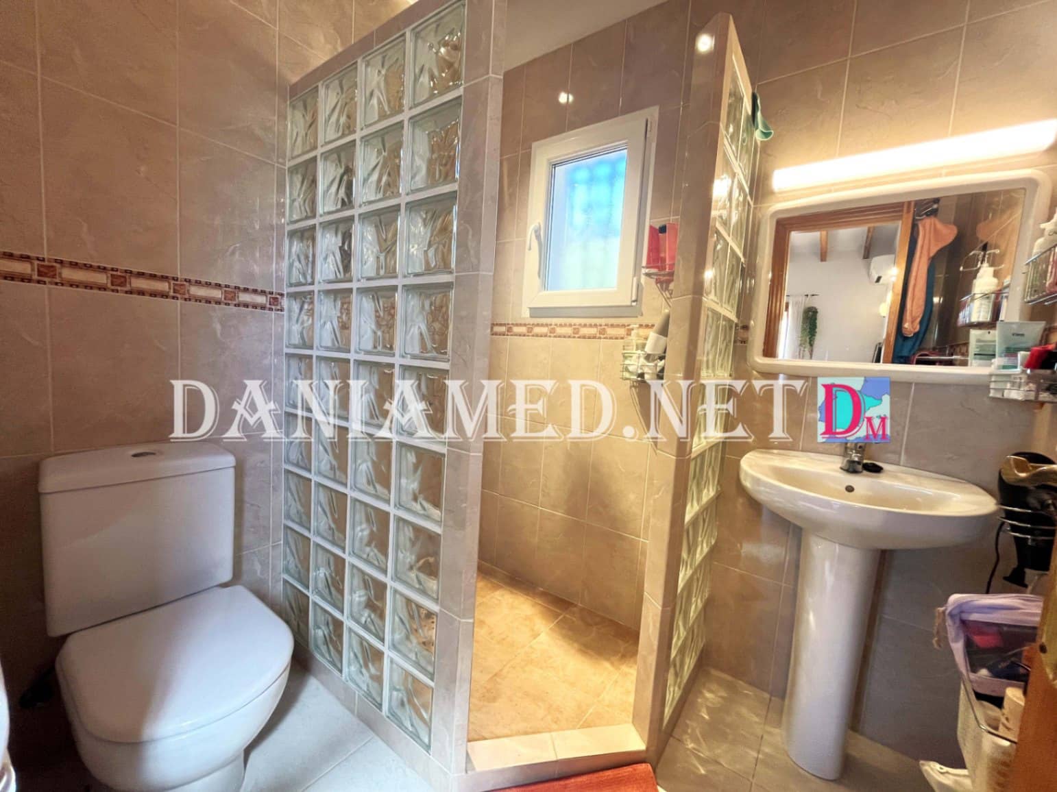 2 makuuhuone Huvila myytävänä paikassa Monte Pego mukana uima-altaan 
autotalli - 430 000 € (Ref: 9782488)