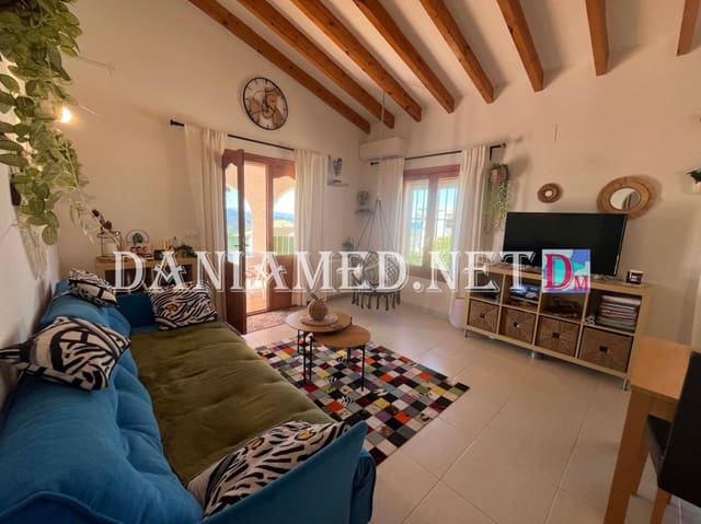 2 makuuhuone Huvila myytävänä paikassa Monte Pego, Pego mukana uima-altaan 
autotalli - 430 000 € (Ref: 9782488)