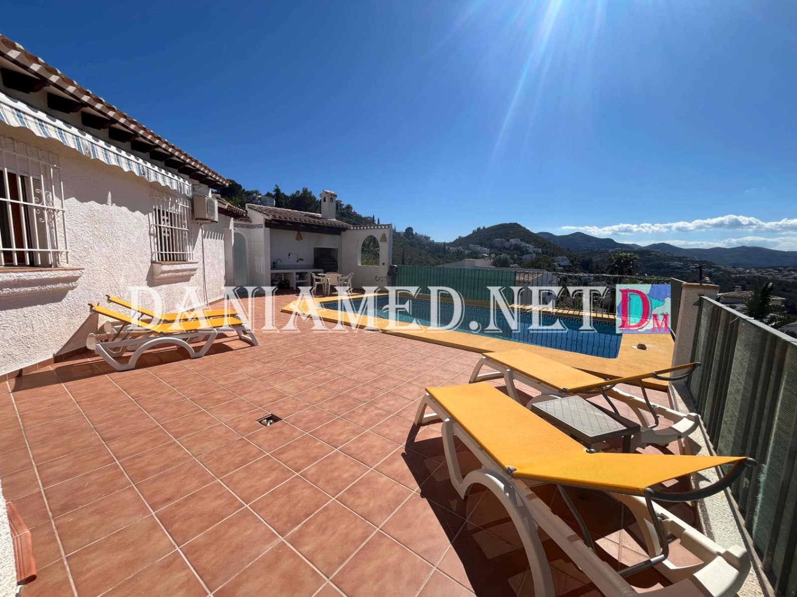 2 makuuhuone Huvila myytävänä paikassa Monte Pego mukana uima-altaan 
autotalli - 430 000 € (Ref: 9782488)