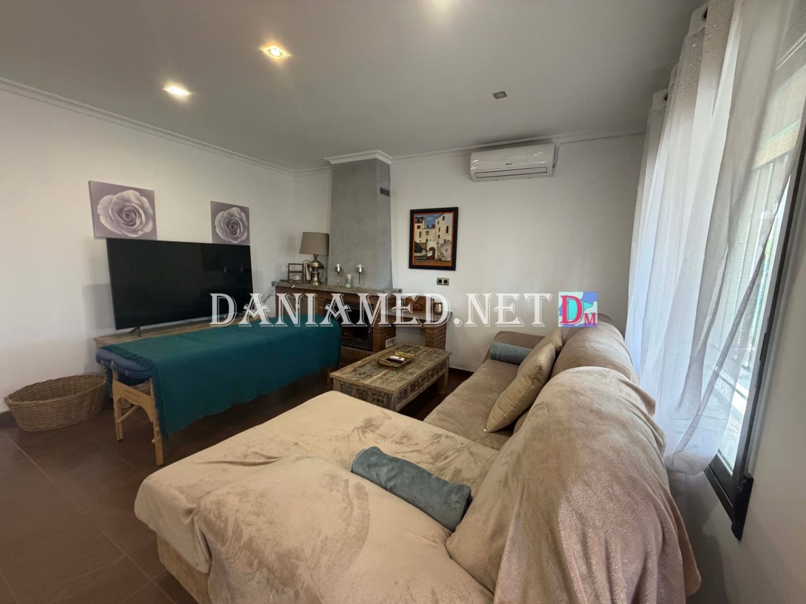 8 Zimmer Villa zu verkaufen in Oliva mit Pool Garage - 895.000 € (Ref: 9793361)