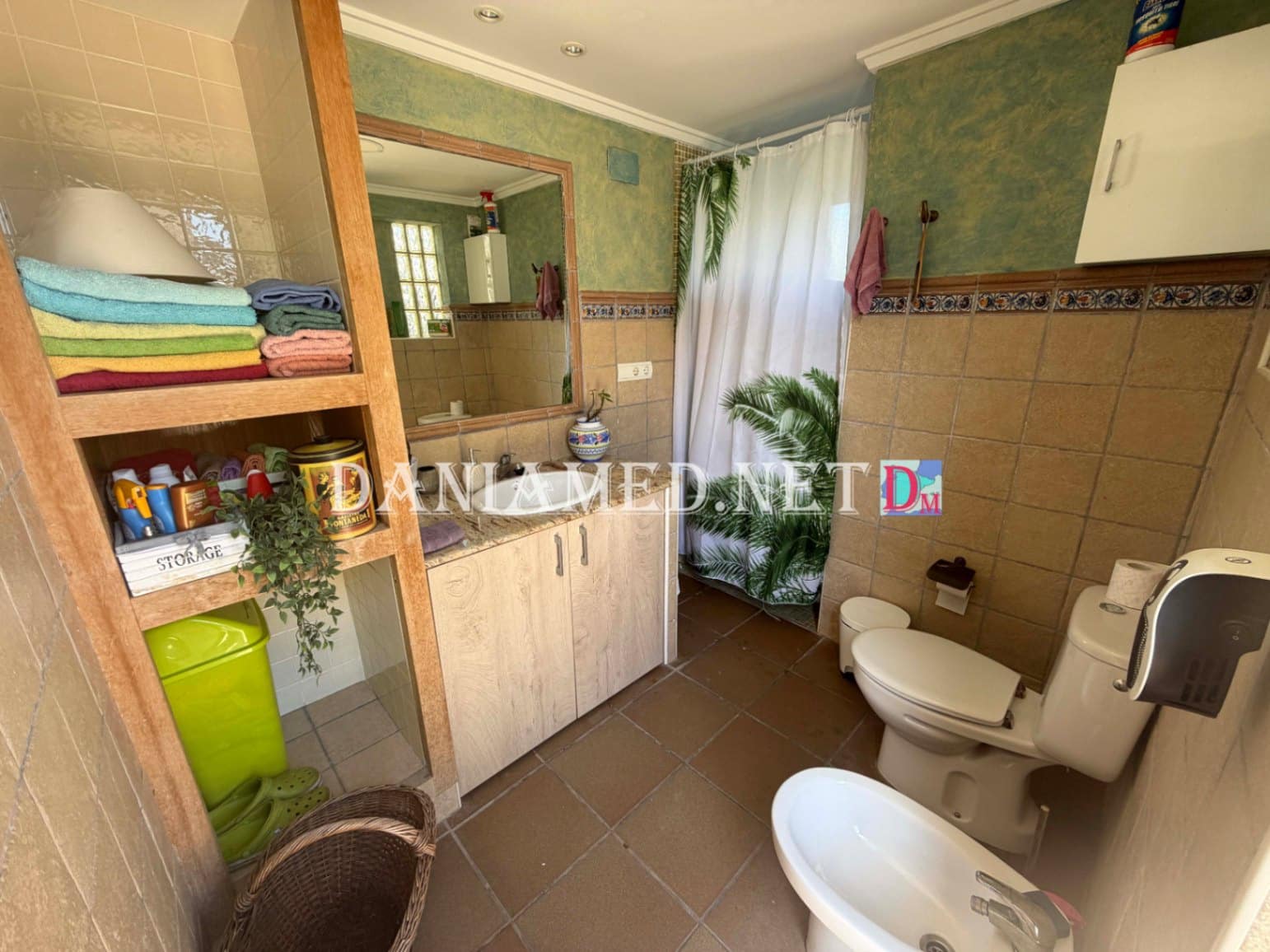 8 Zimmer Villa zu verkaufen in Oliva mit Pool Garage - 895.000 € (Ref: 9793361)