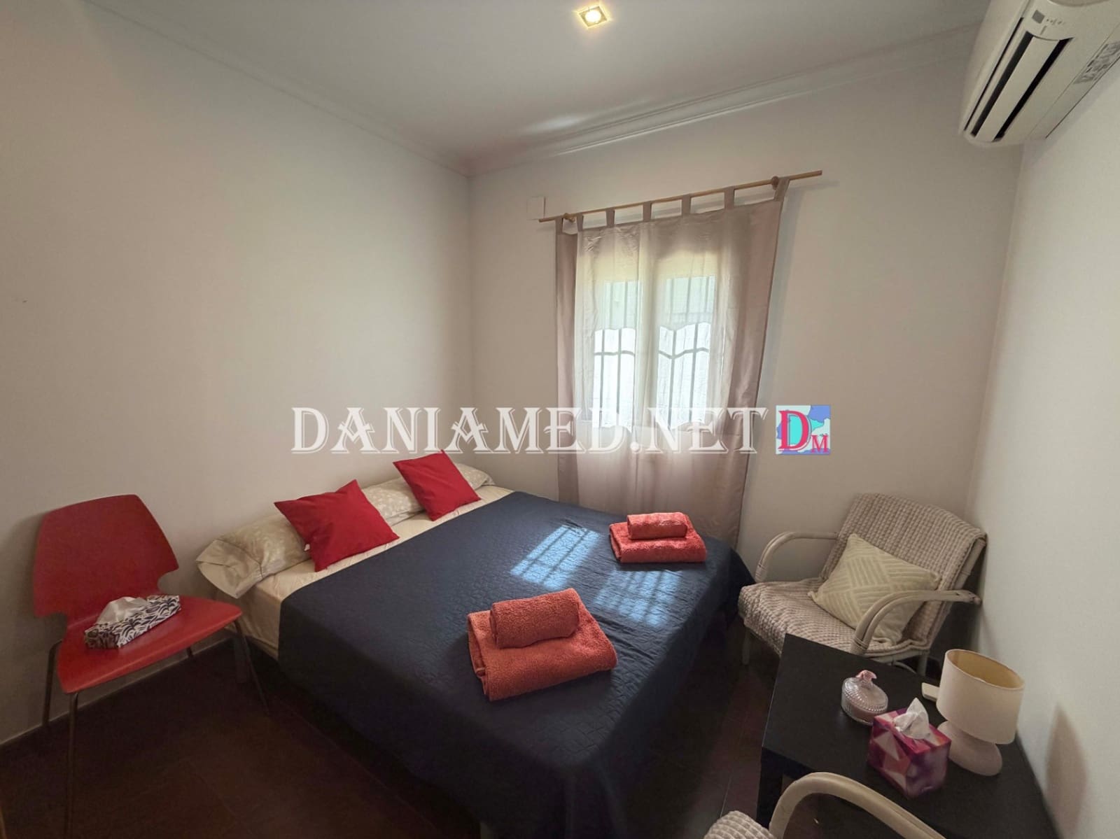 8 Zimmer Villa zu verkaufen in Oliva mit Pool Garage - 895.000 € (Ref: 9793361)