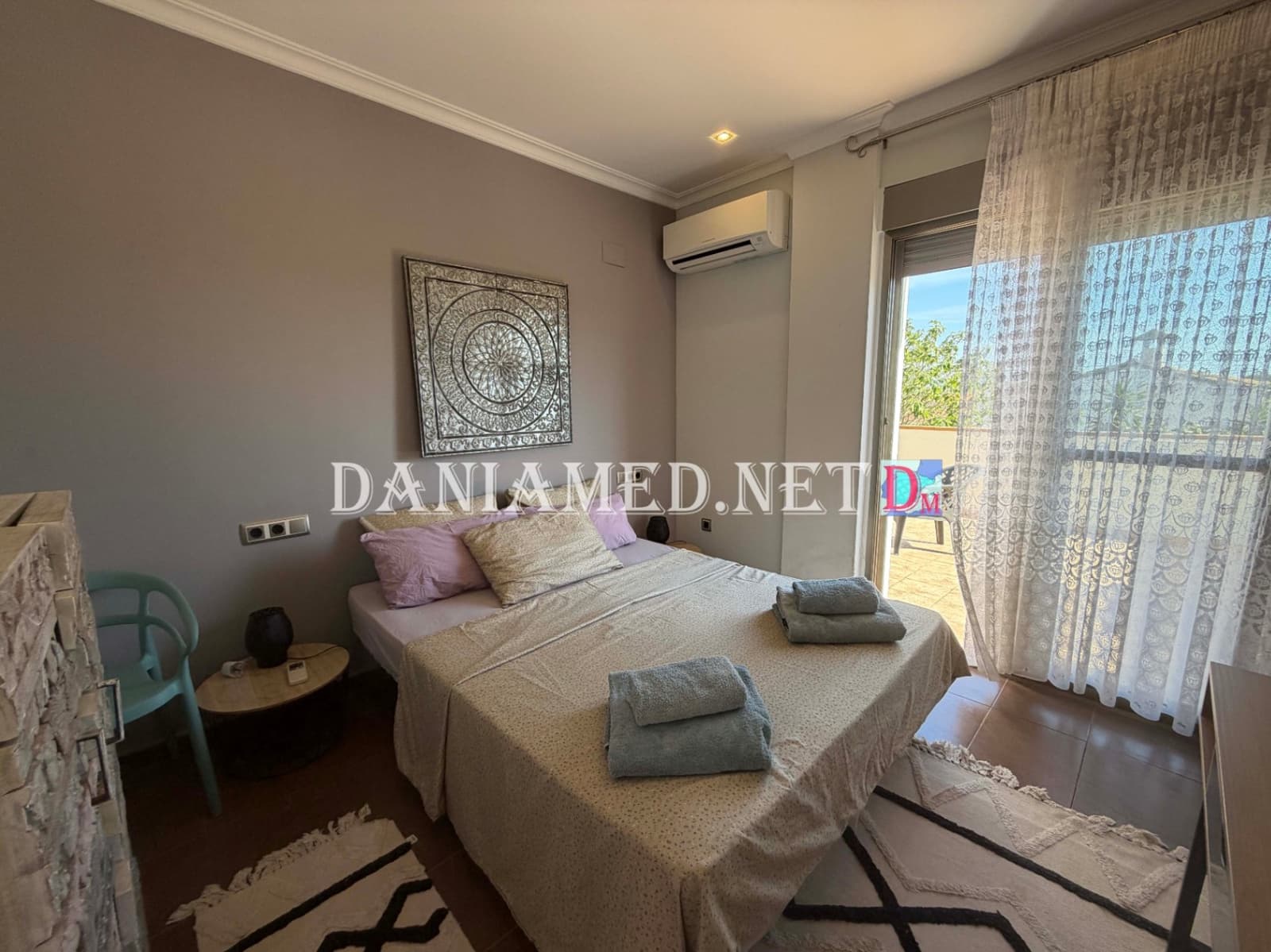 8 Zimmer Villa zu verkaufen in Oliva mit Pool Garage - 895.000 € (Ref: 9793361)