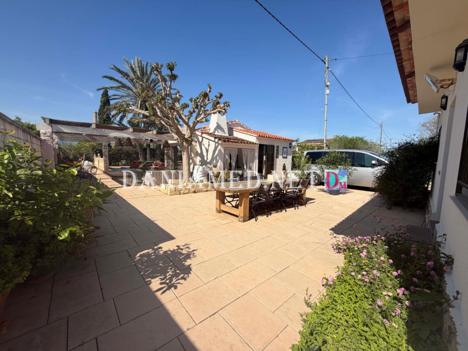 8 Zimmer Villa zu verkaufen in Oliva mit Pool Garage - 895.000 € (Ref: 9793361)