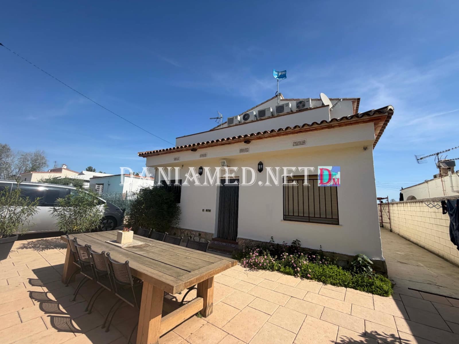 8 Zimmer Villa zu verkaufen in Oliva mit Pool Garage - 895.000 € (Ref: 9793361)