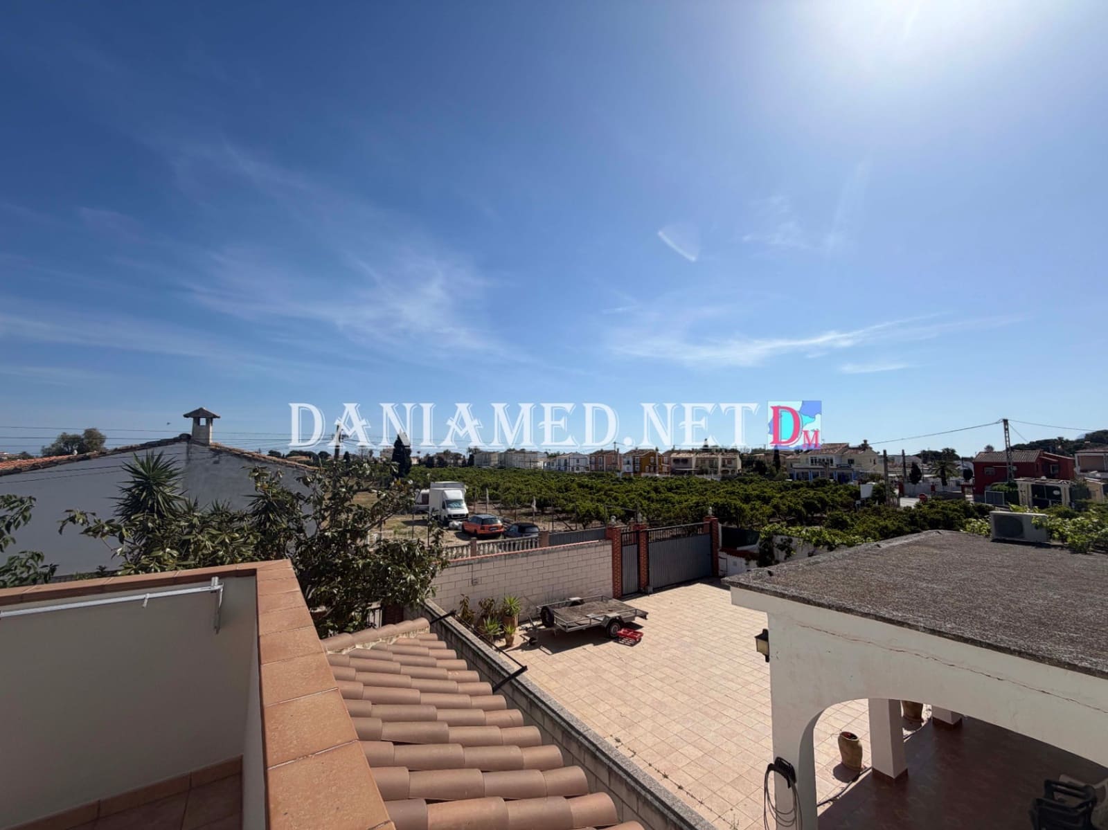 9 Zimmer Villa zu verkaufen in Oliva mit Pool Garage - 895.000 € (Ref: 9793361)