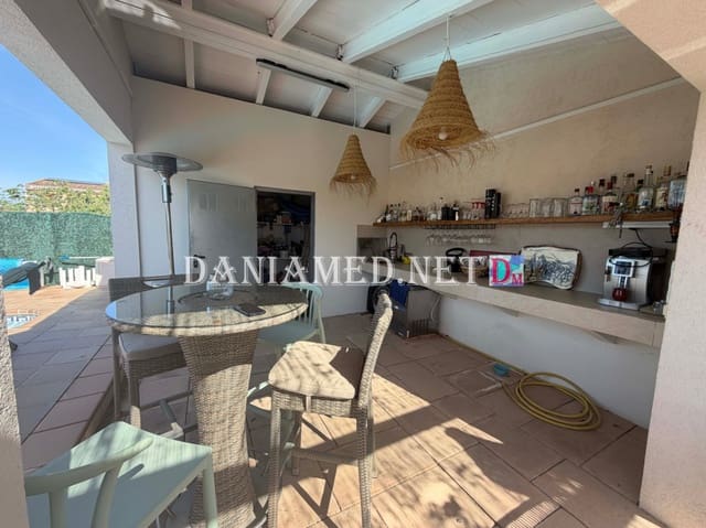 9 camera da letto Villa in vendita in Oliva Nova, Oliva con piscina garage - 895.000 € (Rif: 9793361)