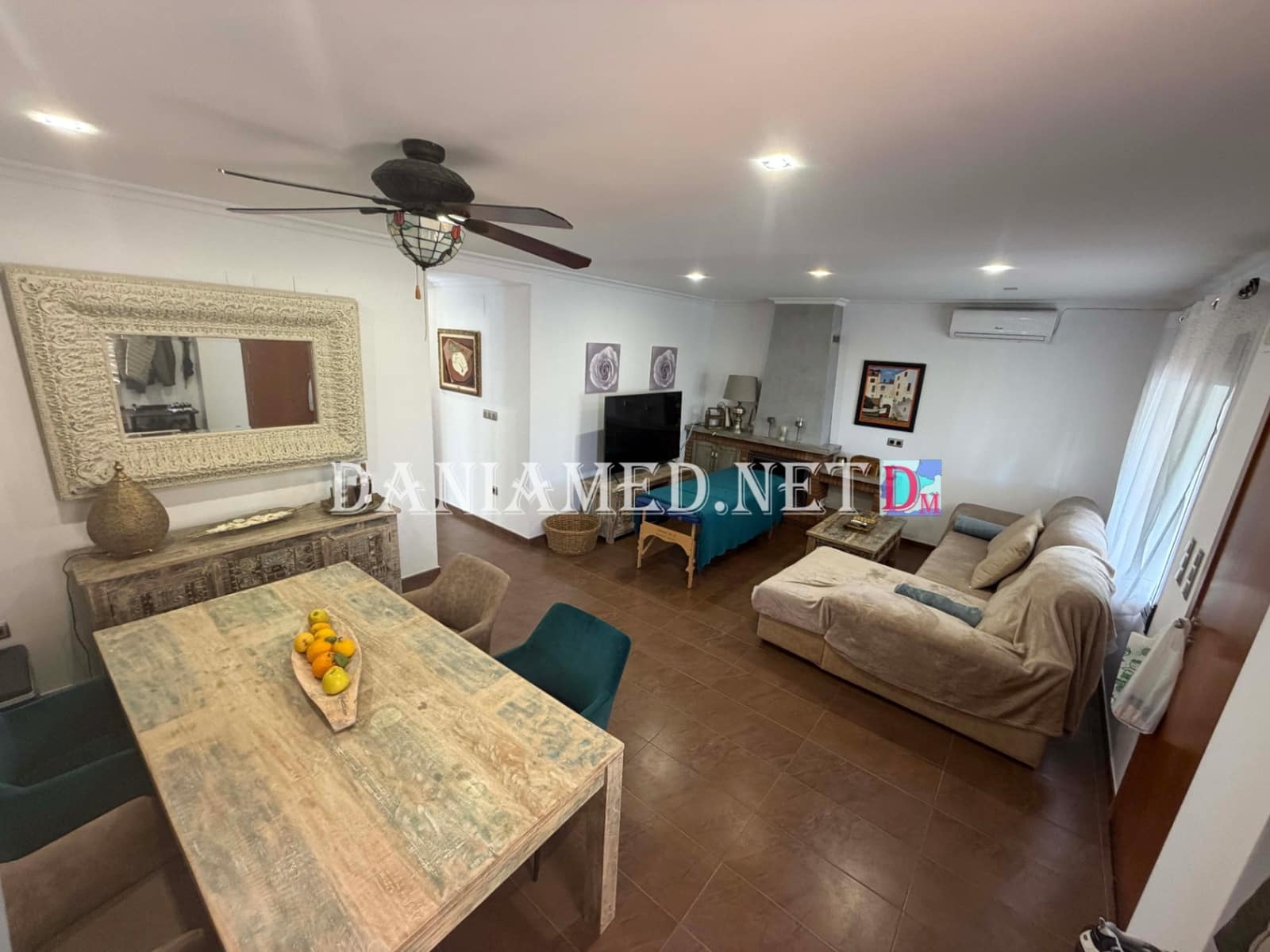 9 Zimmer Villa zu verkaufen in Oliva mit Pool Garage - 895.000 € (Ref: 9793361)