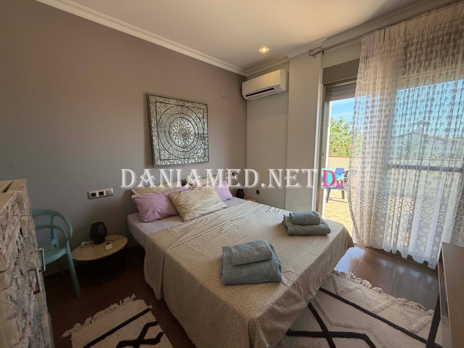 9 Zimmer Villa zu verkaufen in Oliva mit Pool Garage - 895.000 € (Ref: 9793361)