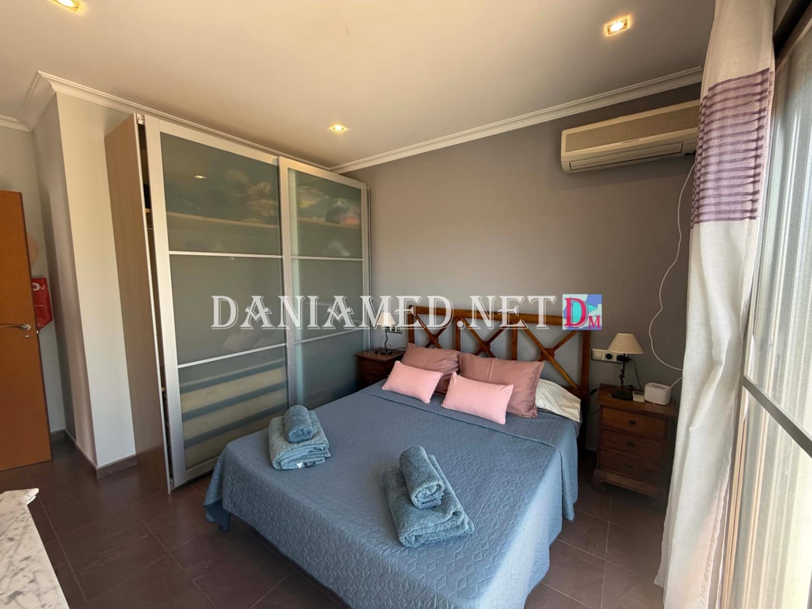 9 Zimmer Villa zu verkaufen in Oliva mit Pool Garage - 895.000 € (Ref: 9793361)