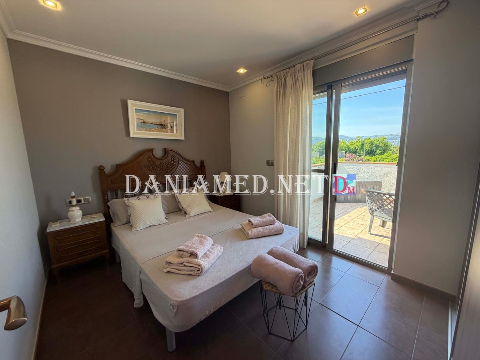 9 Zimmer Villa zu verkaufen in Oliva mit Pool Garage - 895.000 € (Ref: 9793361)