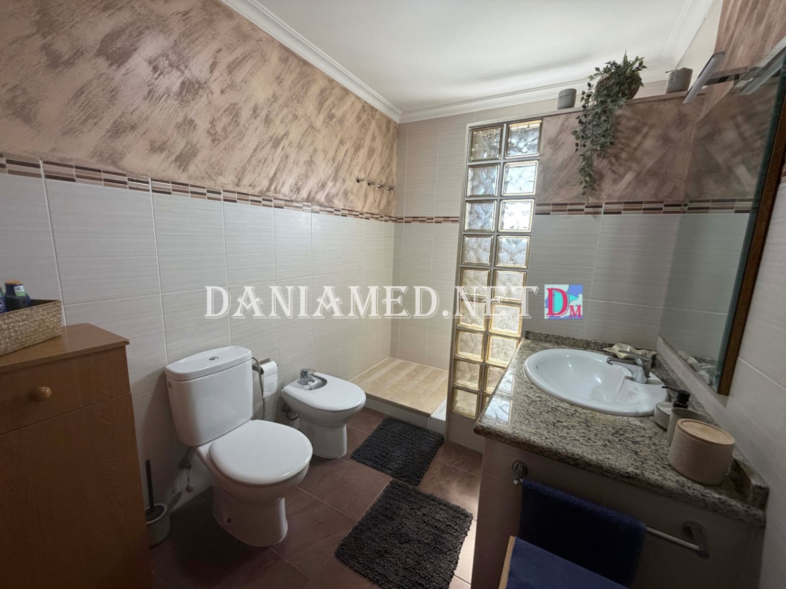 9 Zimmer Villa zu verkaufen in Oliva mit Pool Garage - 895.000 € (Ref: 9793361)