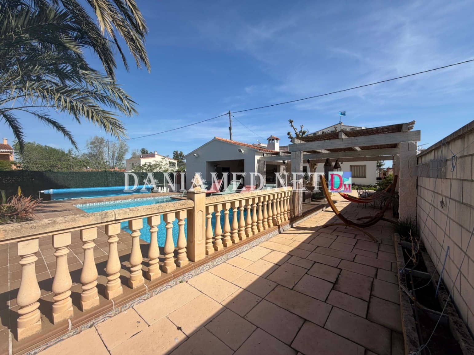 9 Zimmer Villa zu verkaufen in Oliva mit Pool Garage - 895.000 € (Ref: 9793361)