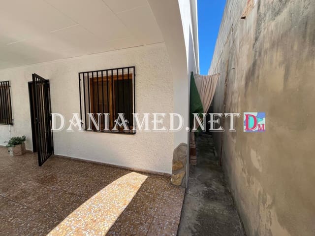 3 Zimmer Villa zu verkaufen in Oliva Playa, Oliva mit Garage - 290.000 € (Ref: 9793364)