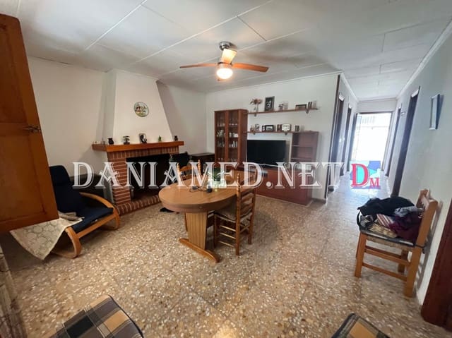 3 Zimmer Villa zu verkaufen in Oliva Playa, Oliva mit Garage - 290.000 € (Ref: 9793364)