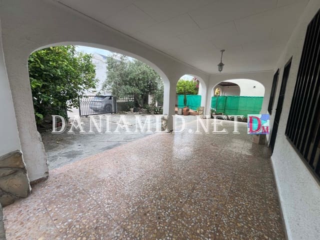 3 sypialnia Willa na sprzedaż w Oliva Playa, Oliva z garażem - 290 000 € (Ref: 9793364)