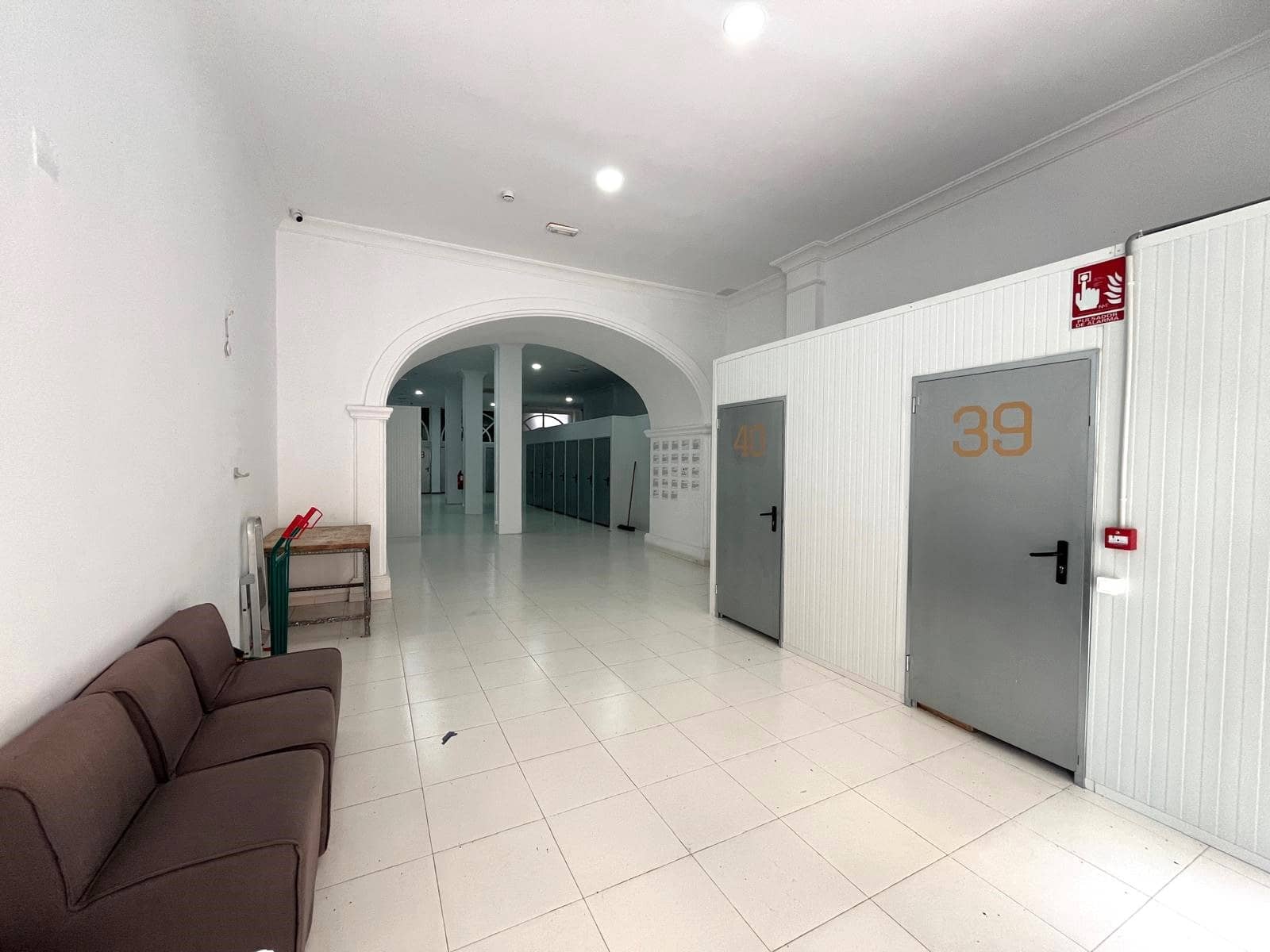 Commercieel te koop in Denia - € 350.000 (Ref: 9823636)
