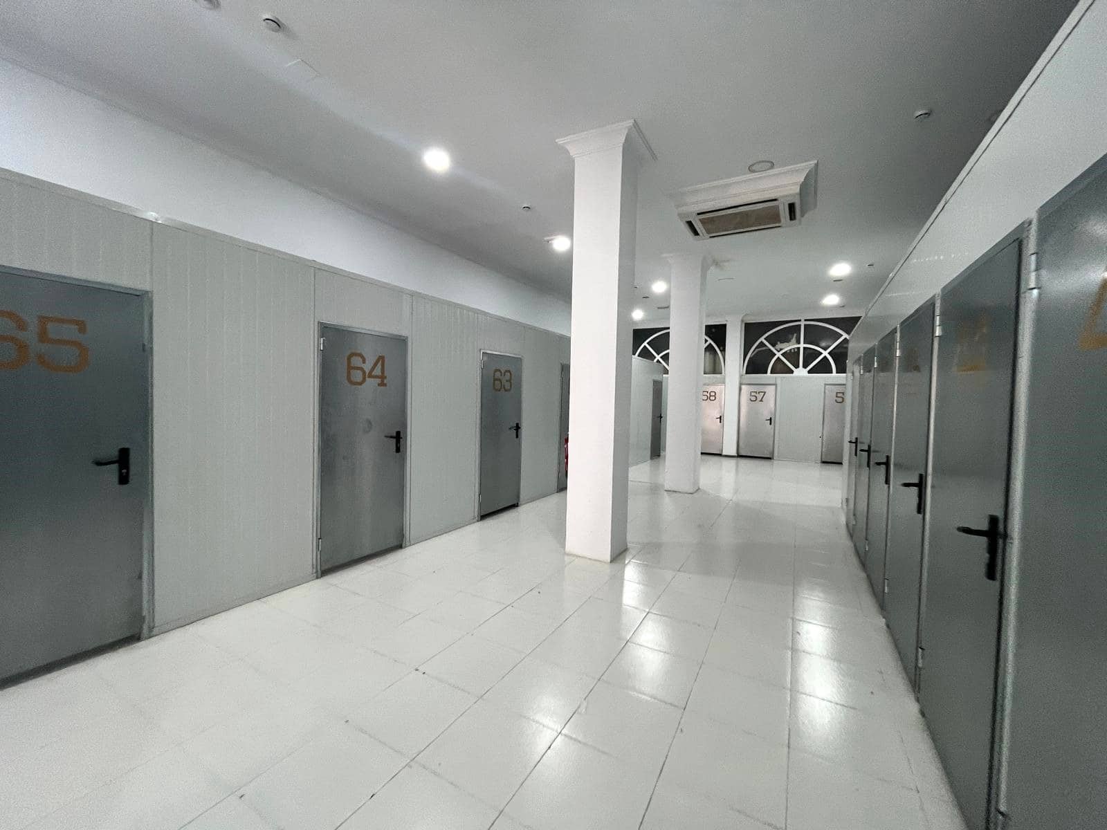 Commercieel te koop in Denia - € 350.000 (Ref: 9823636)