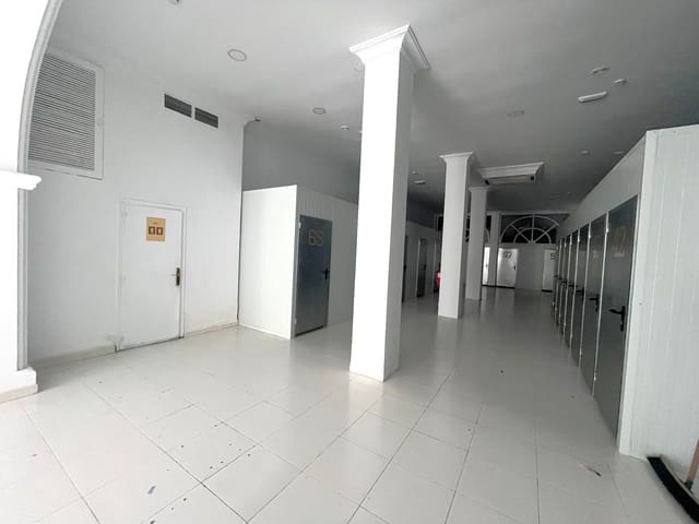 Erhverv til salg i El Puerto, Dénia - € 350.000 (Ref: 9823636)