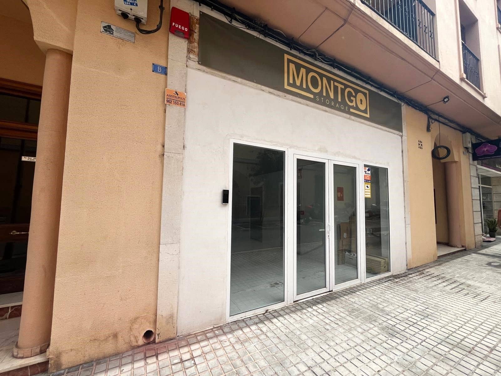 Commercieel te koop in Denia - € 350.000 (Ref: 9823636)