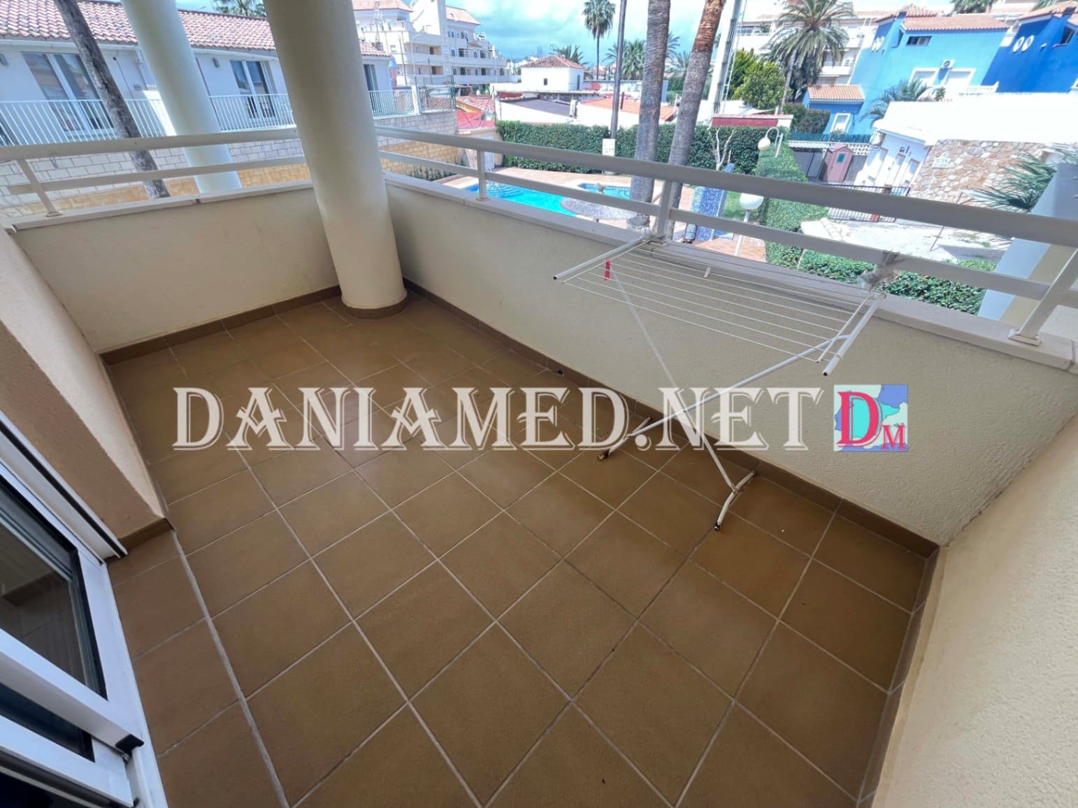 Apartamento de 3 habitaciones en Dénia en venta con piscina garaje - 299.000 € (Ref: 9834670)
