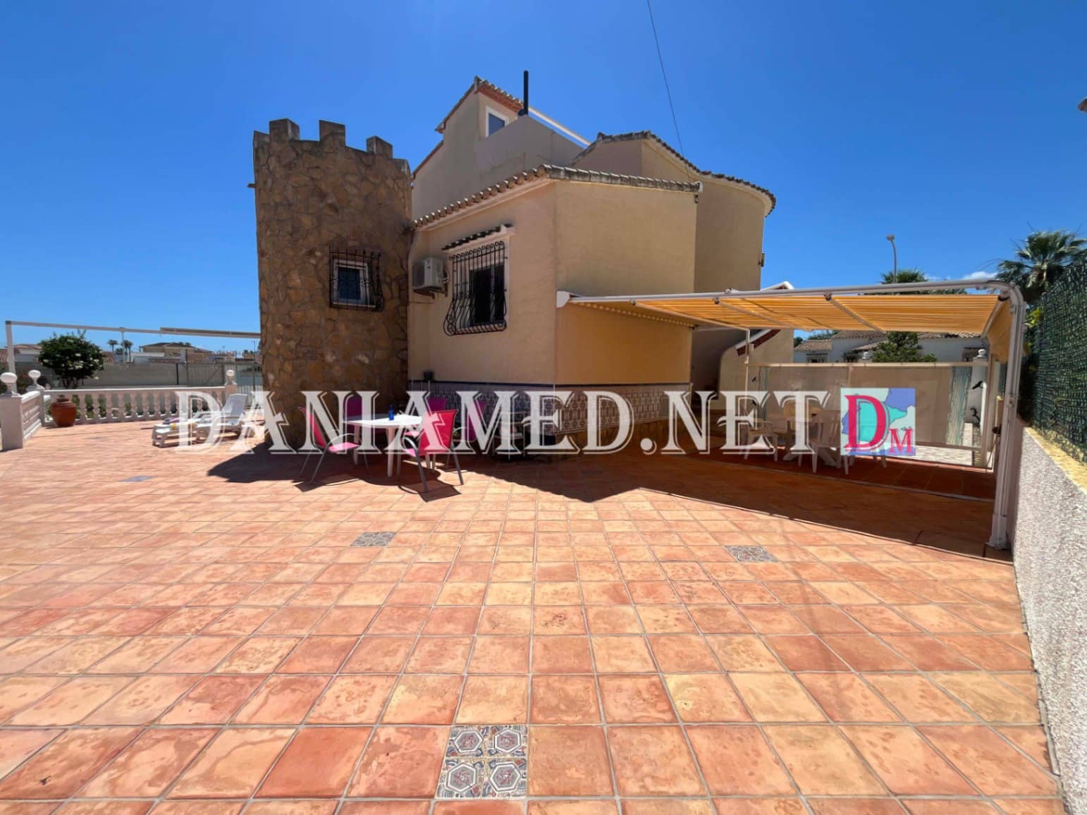 3 sovrum Villa till salu i Els Poblets med pool garage - 930 000 € (Ref: 9934816)