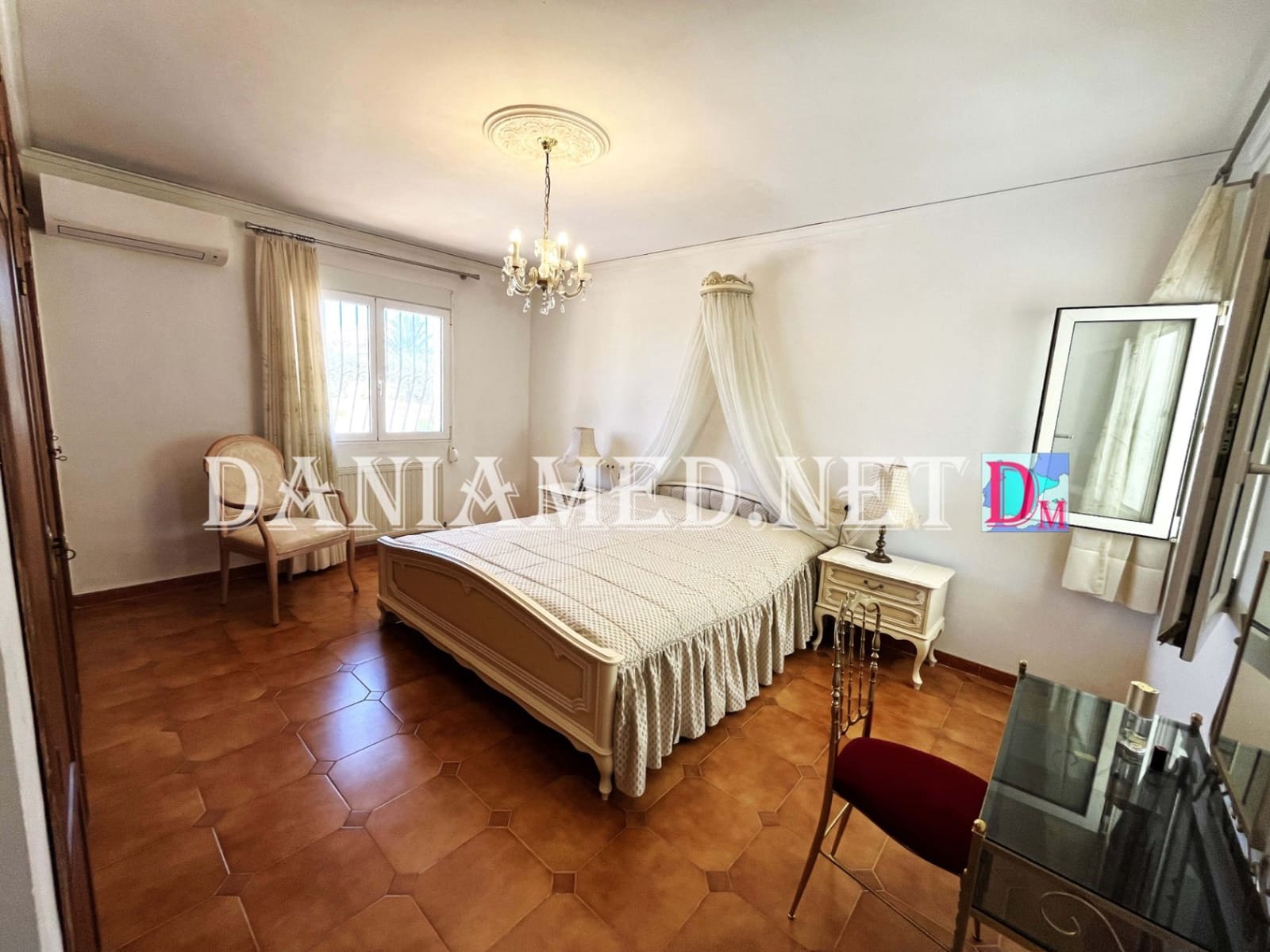3 sovrum Villa till salu i Els Poblets med pool garage - 930 000 € (Ref: 9934816)